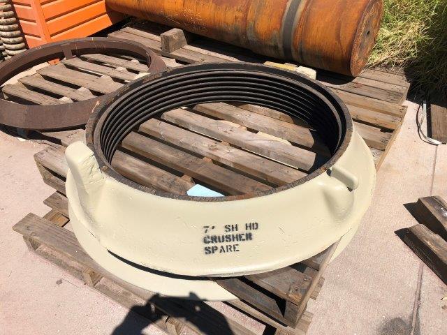 Lot Of Spare Parts For Symons-nordberg 7' Cone Crusher)
